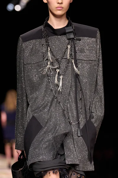 Look 79